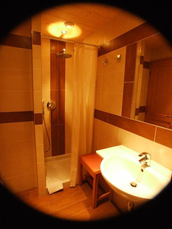 Accueil Savoyard Hotel Mieussy Cameră foto